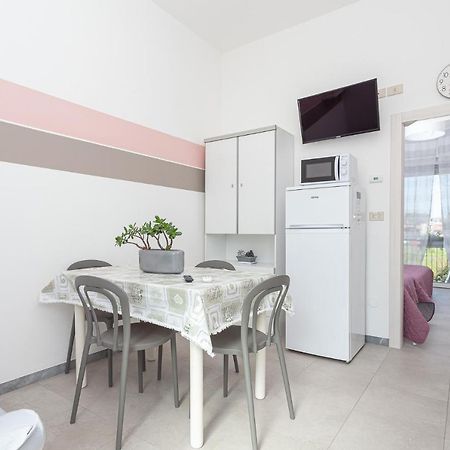 Nicola House Il Fenicottero Apartment Червия Екстериор снимка