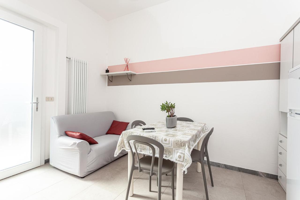 Nicola House Il Fenicottero Apartment Червия Екстериор снимка